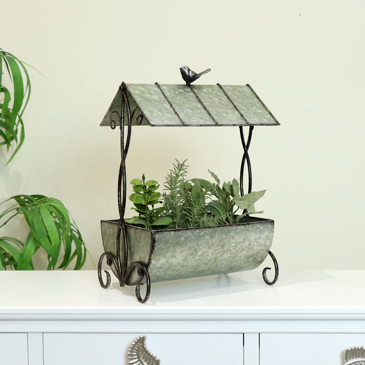 Rustic Metal Wishing Well Planter Pot