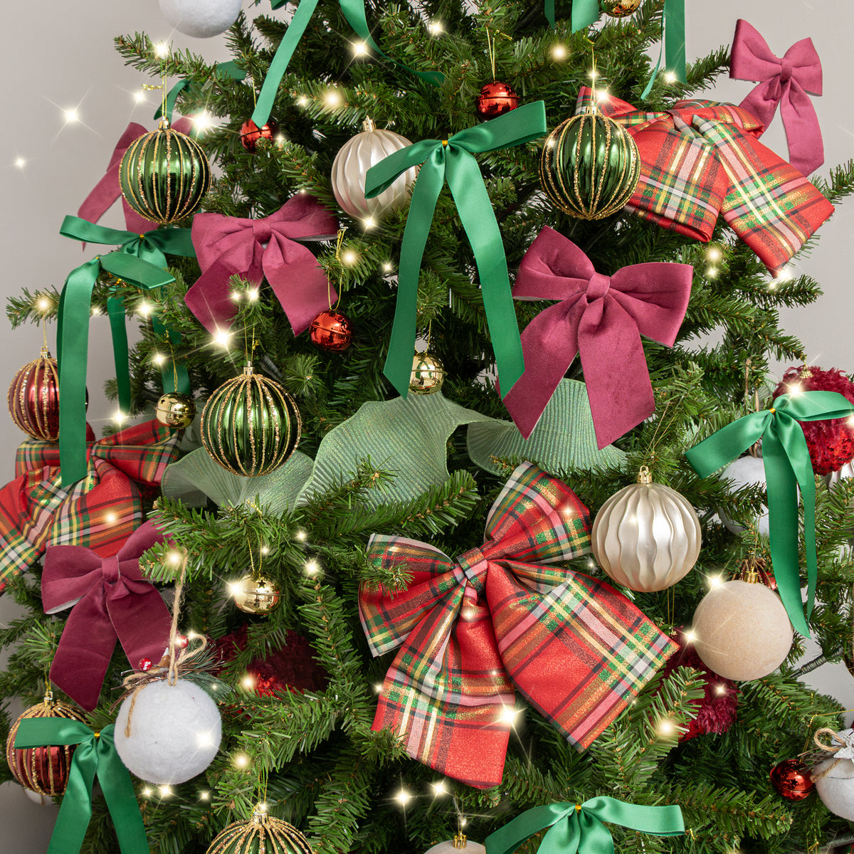 Green Sparkle Ruffle Christmas Tree Ribbon - 270cm