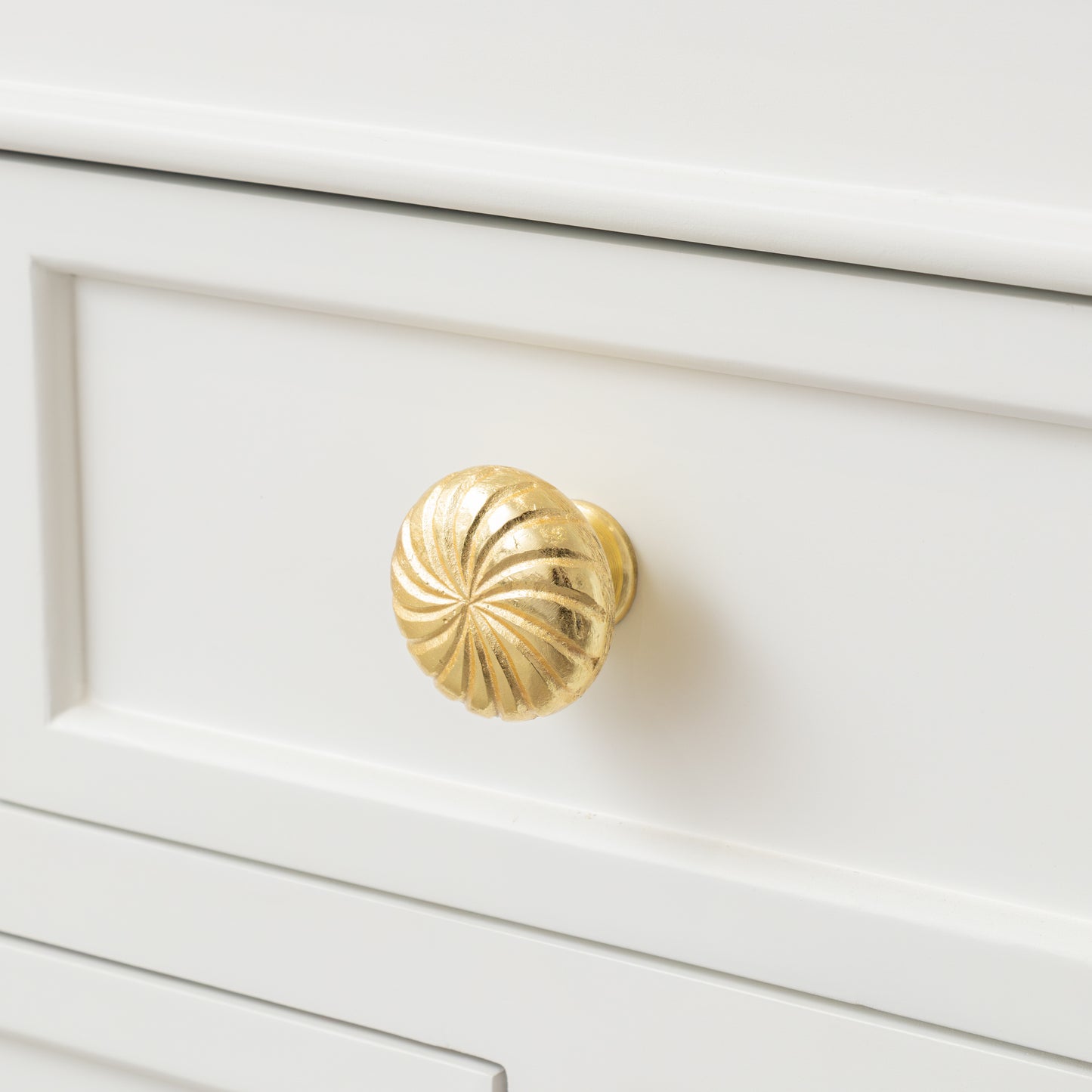 Set of 4 Extra Large Gold Swirl Drawer Knobs