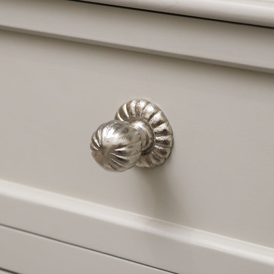 Shiny Silver Round Scalloped Drawer Knob With Scallop Detailed Base