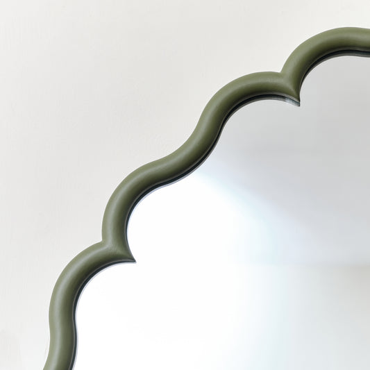 Green Scalloped Frame Round Wall Mirror - 80cm x 80cm