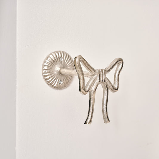 Set of 2 Silver Metal Bow Curtain Tie Backs