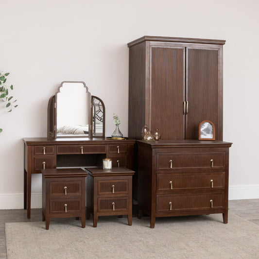  Dark Brown Wooden Reeded Wardrobe, Dressing Table, Mirror Set, Chest of 3 Drawers & Pair of Bedside Tables - Georgian Range 