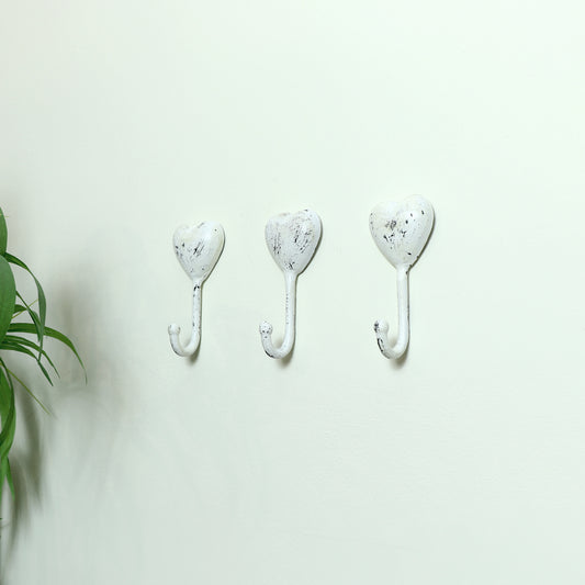  Set of 3 White Distressed Metal Heart Wall Hooks 