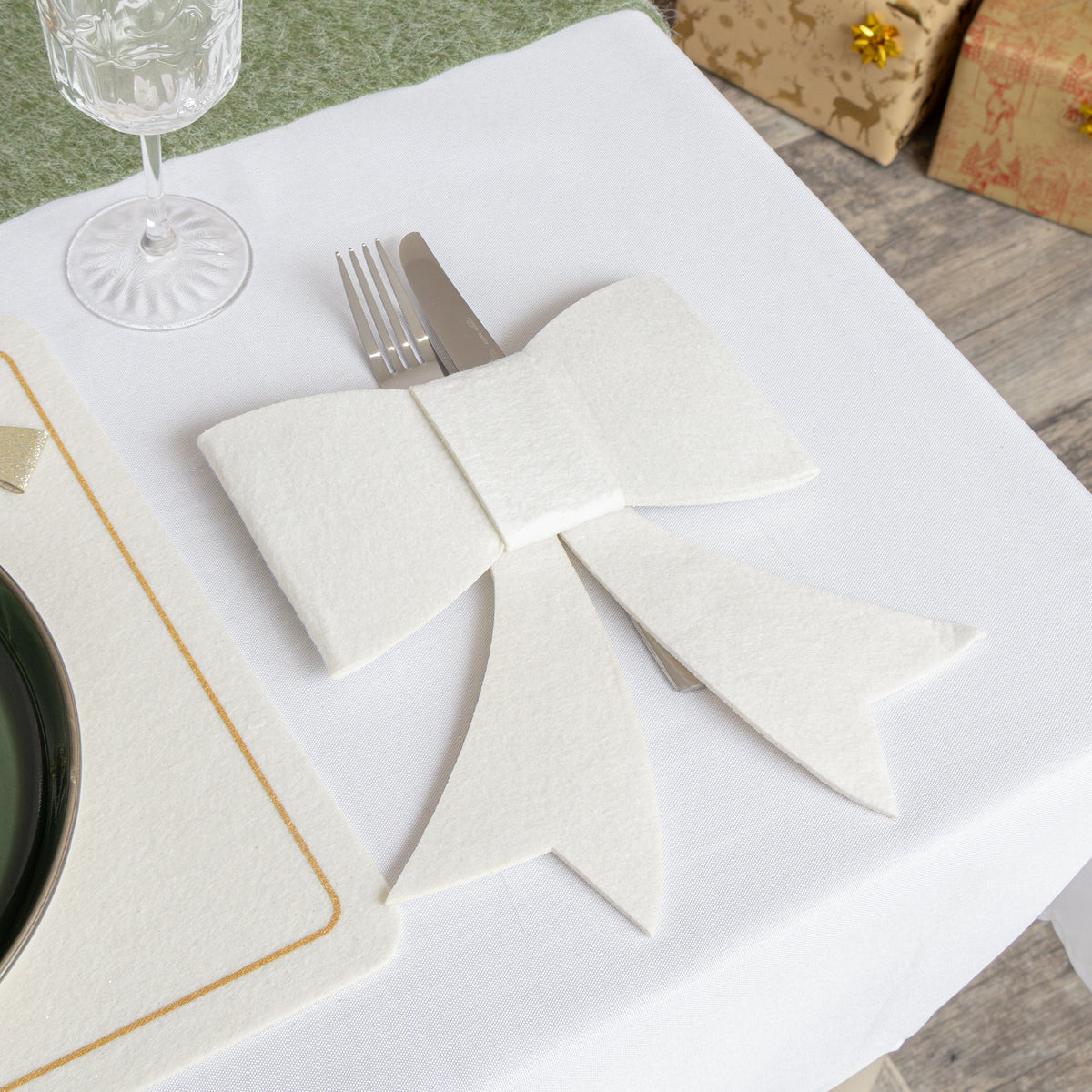 Set of 4 White Felt Bow Shaped Christmas Cutlery Holders