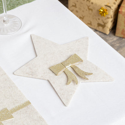 Set Of 4 Beige Star Shaped Felt Cutlery Holders with Champagne Gold Bow