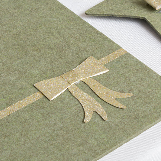  Set of 4 Green Rectangular Felt Placemat with Champagne Gold Bow 