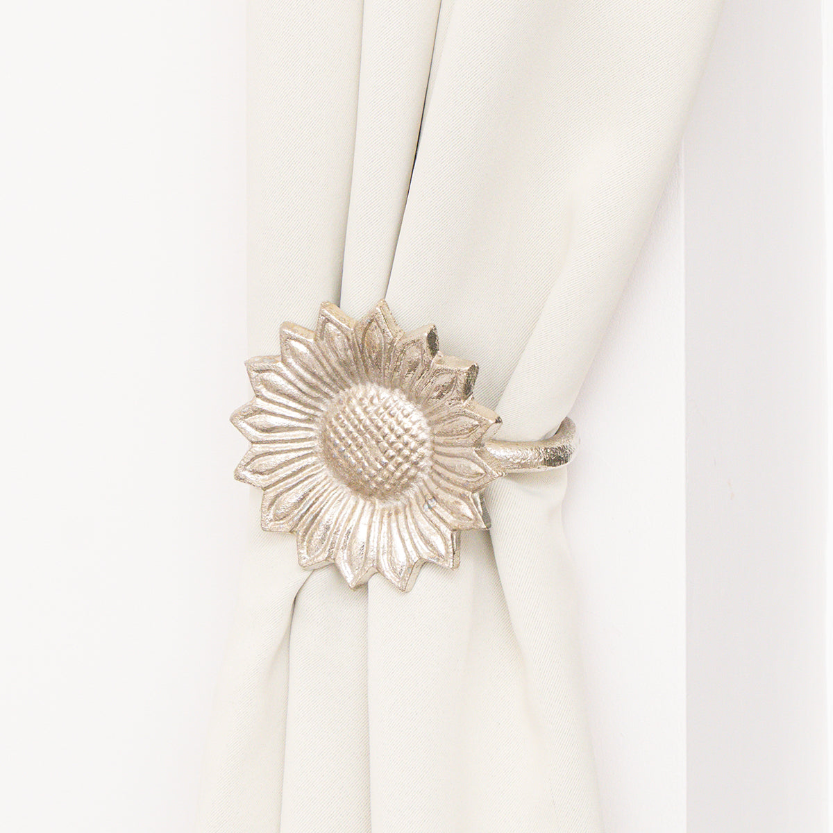 Set of 2 Silver Metal Sunflower Wall Mounted Tie Backs