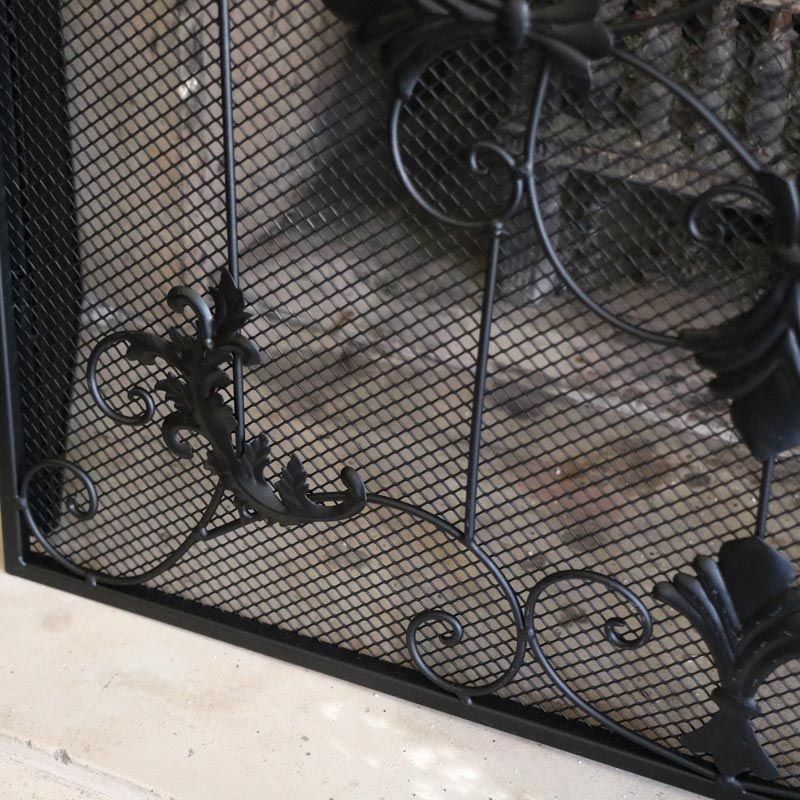 Black Metal Ornate Fire Screen