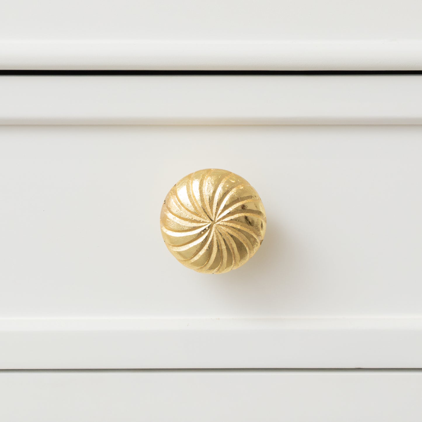 Set of 4 Extra Large Gold Swirl Drawer Knobs