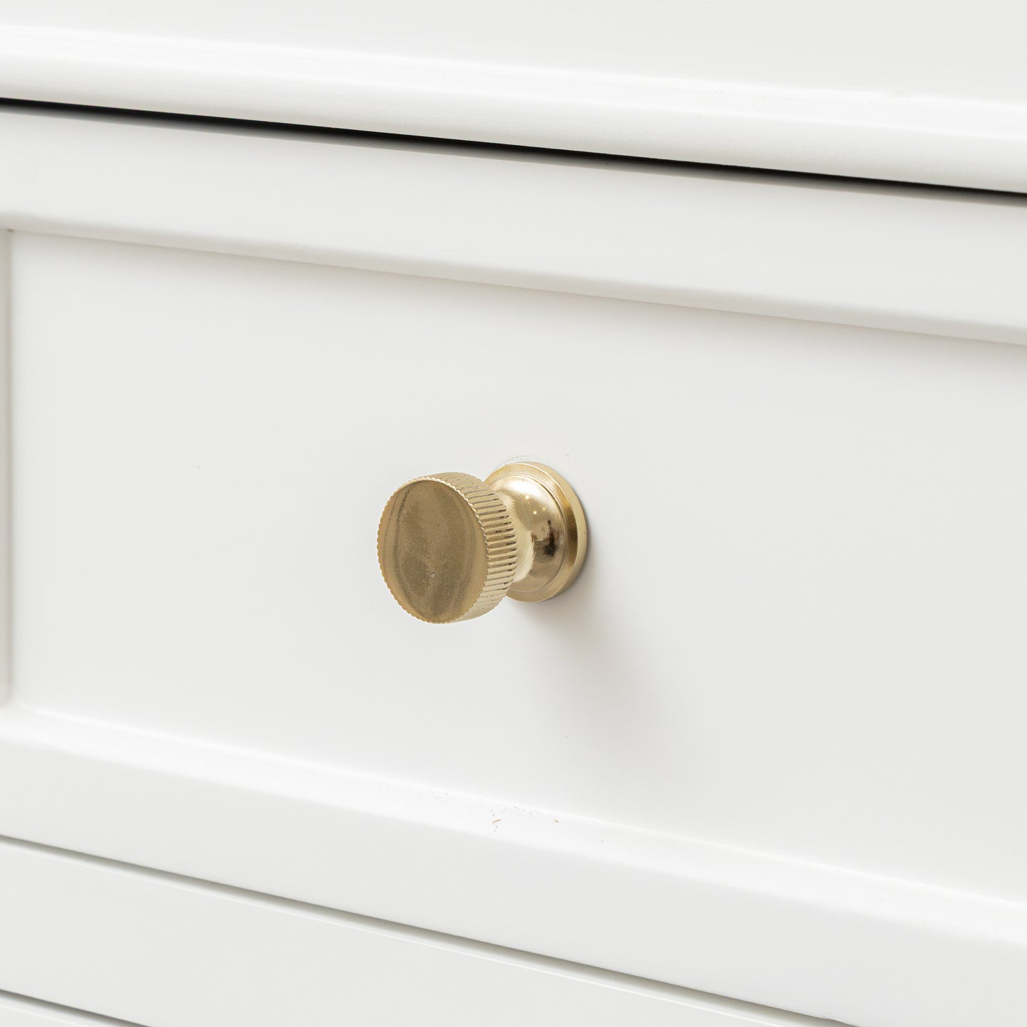 Set of 4 Shiny Gold Ribbed Edge Round Drawer Knobs
