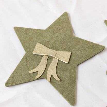 Set Of 4 Green Star Shaped Felt Cutlery Holders with Champagne Gold Bow