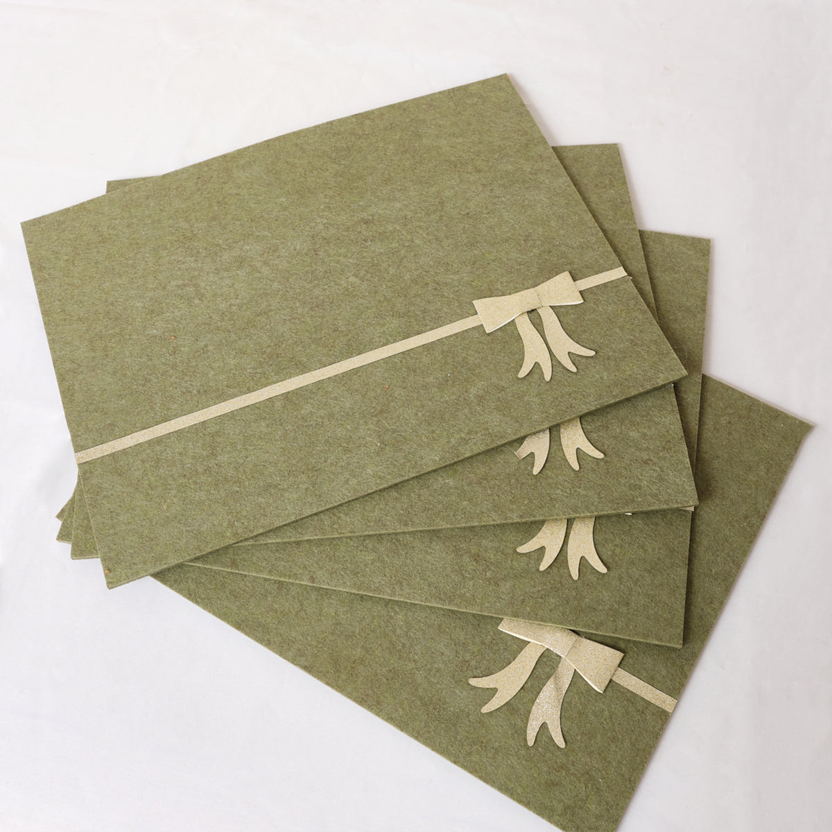 Set of 4 Green Rectangular Felt Placemat with Champagne Gold Bow