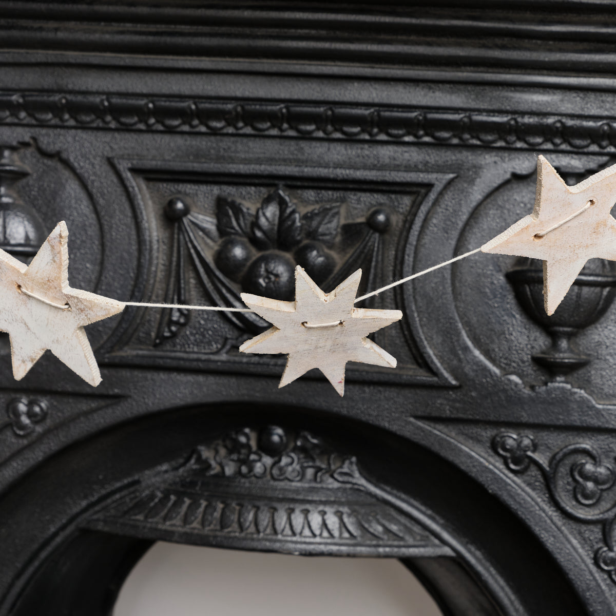 Distressed Wooden Star Garland - 120cm