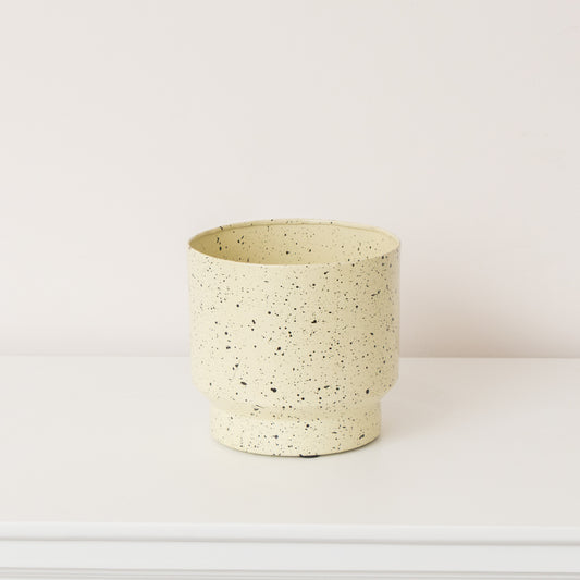 Small Ivory Speckled Iron Planter Pot - 15.5cm 