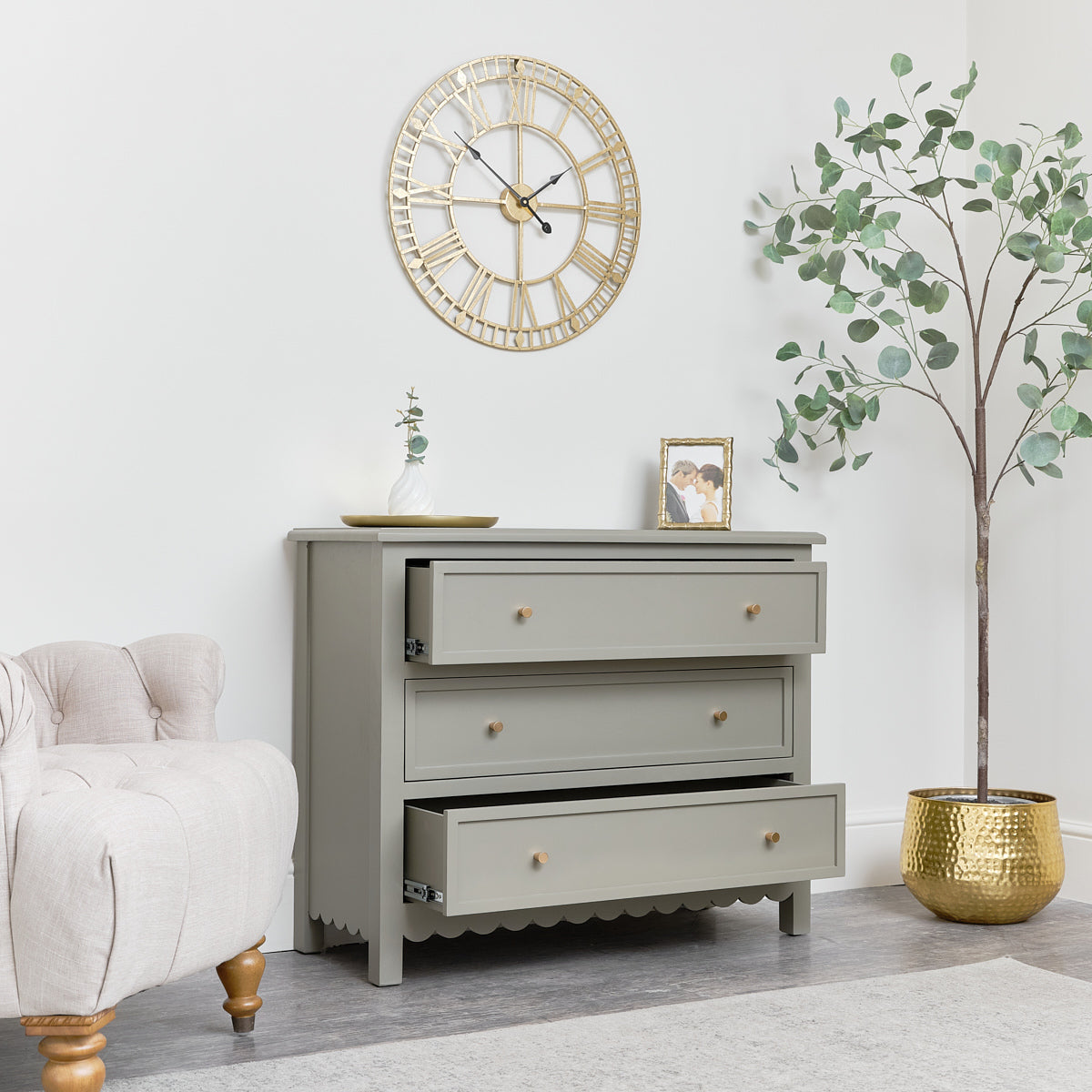Large Scalloped 3 Drawer Chest of Drawers - Staunton Taupe Range