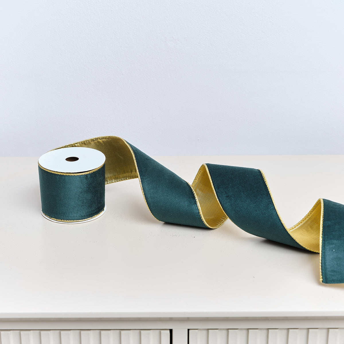 Large Green & Gold Velvet Wired Ribbon Garland - 270cm