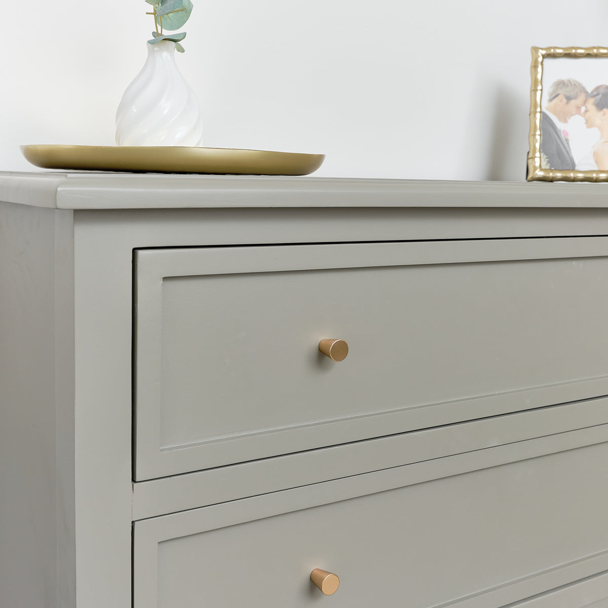 Large Scalloped 3 Drawer Chest of Drawers - Staunton Taupe Range