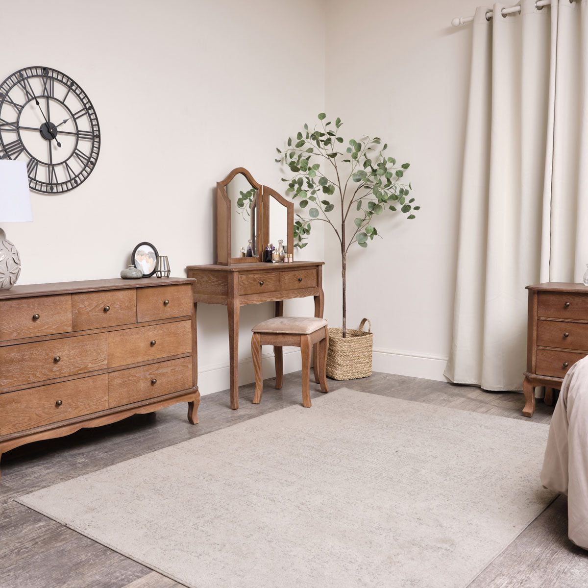 Dark Wood Dressing Table Desk with Triple Mirror, Stool and Pair of Be Windsor Browne Dark Wood Dressing Table Desk with Triple Mirror, Stool and Pair of Be Windsor Browne