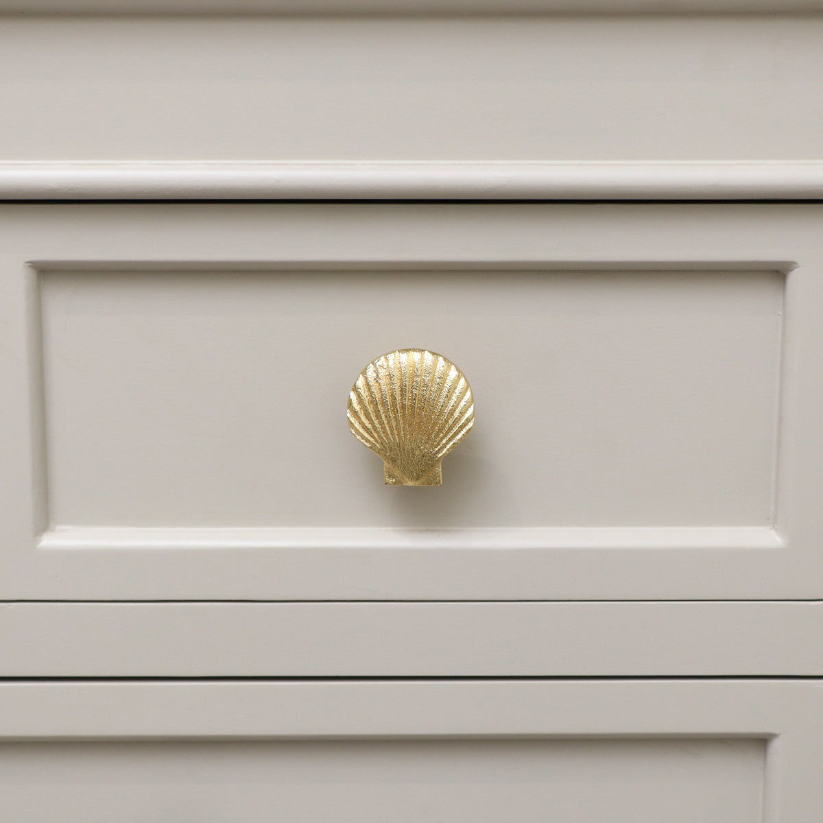 Gold Scallop Sea Shell Drawer Knob