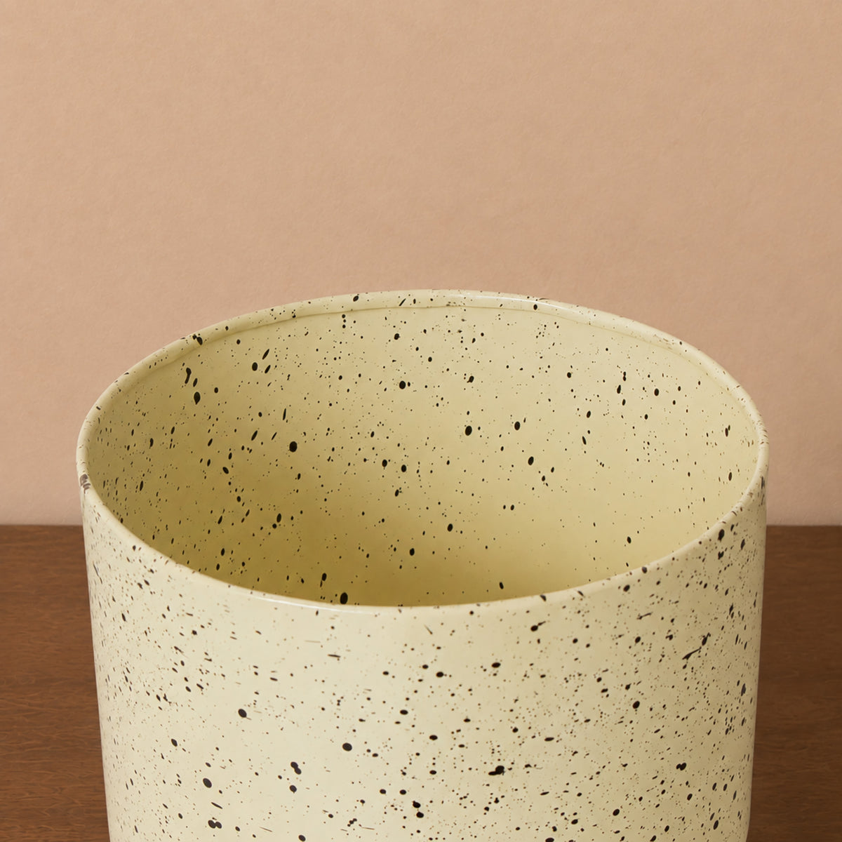 Small Ivory Speckled Iron Planter Pot - 15.5cm