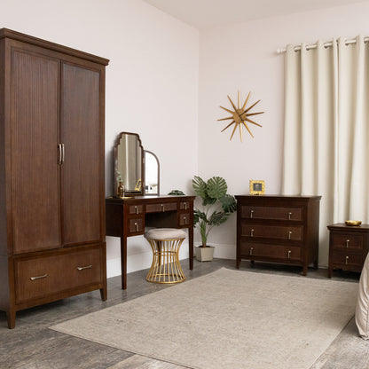 Dark Brown Wooden Reeded Dressing Table, Mirror Set & Pair of Bedside Tables - Georgian Range