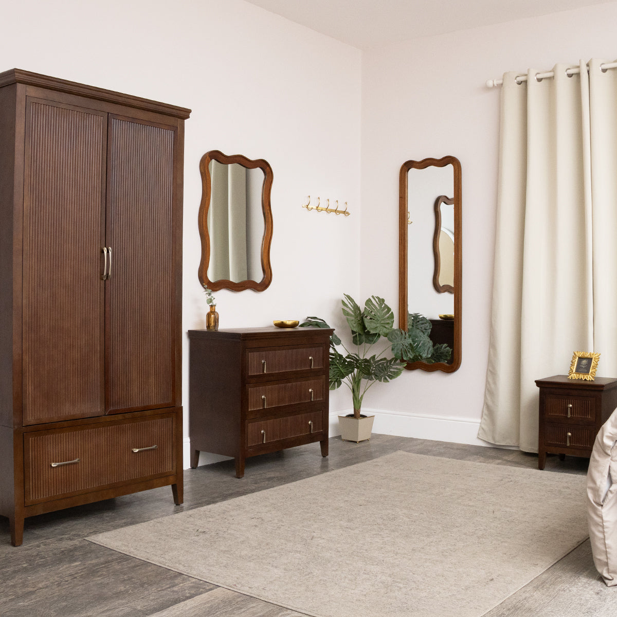 Large Natural Wood Wavy Edge Wall Mounted Mirror - 60cm x 80cm