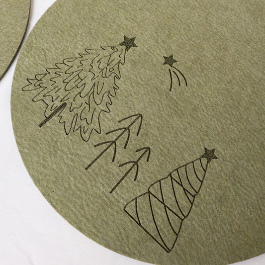  Set of 4 Green Round Felt Placemats with Tree Detail 
